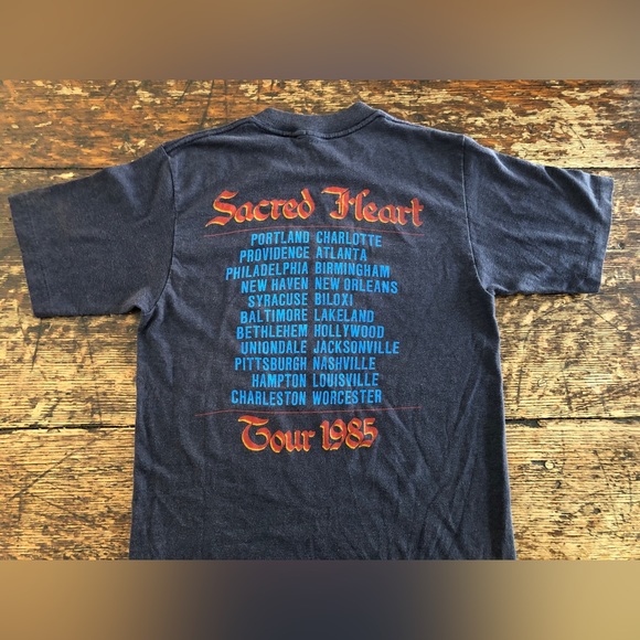 Dio 1985 Sacred Heart Tour Shirt Size Medium Men’s Very Good Condition - Picture 2 of 5